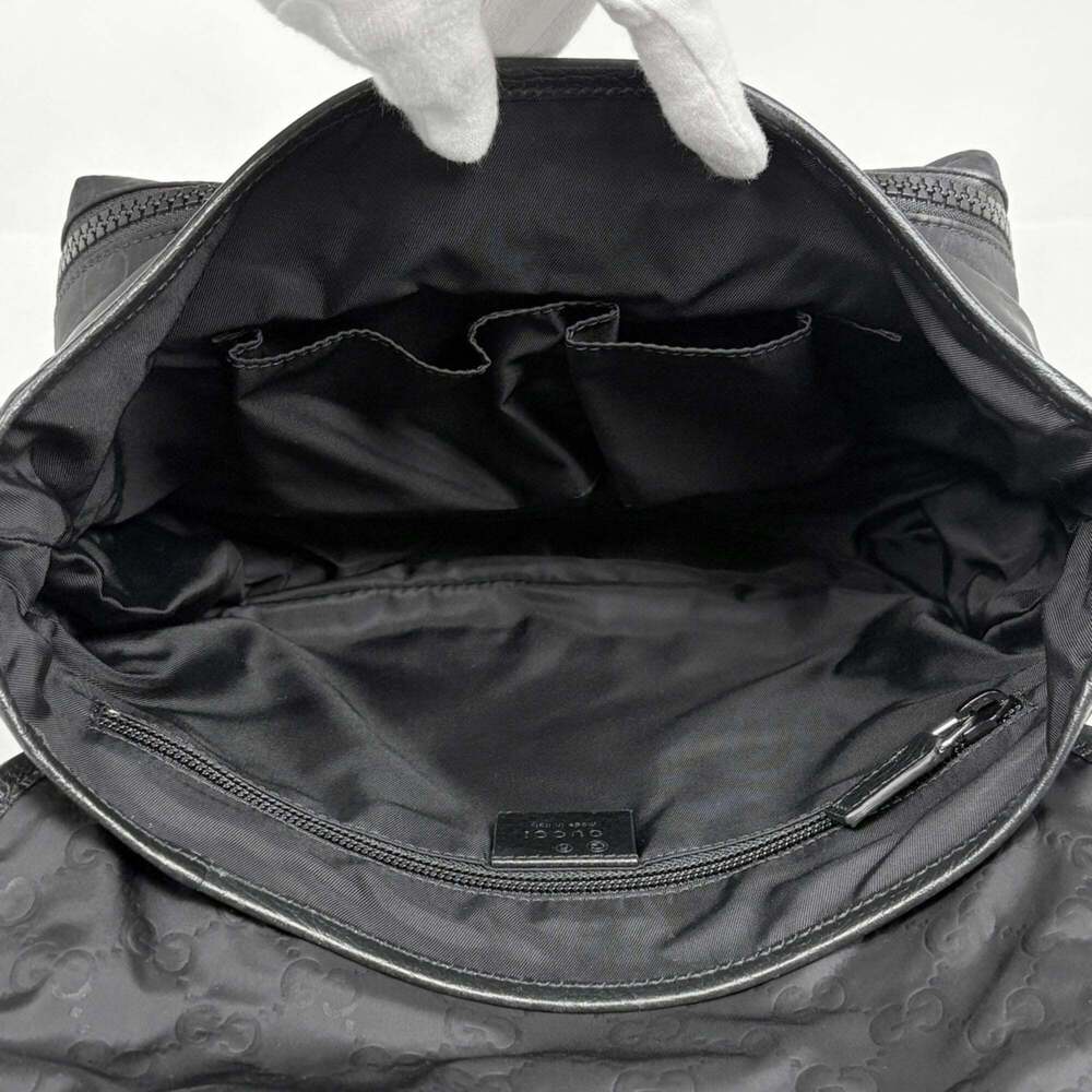 GUCCI Black Messenger Shoulder Bag - Picture 7 of 7